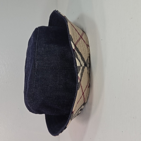 Burberry Nova Check & Denim Reversible Bucket Hat - Picture 13 of 13